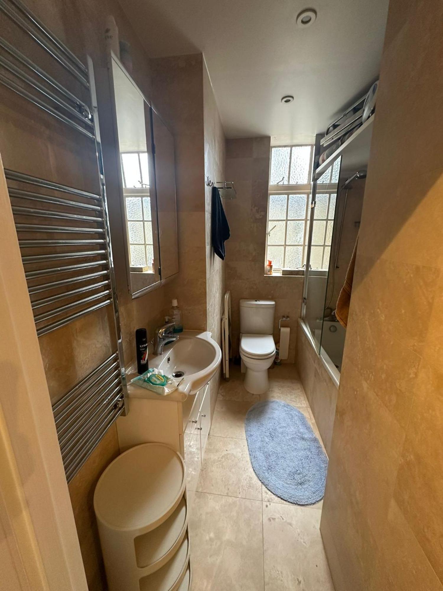 Marylebone, Oxford Street Apartment